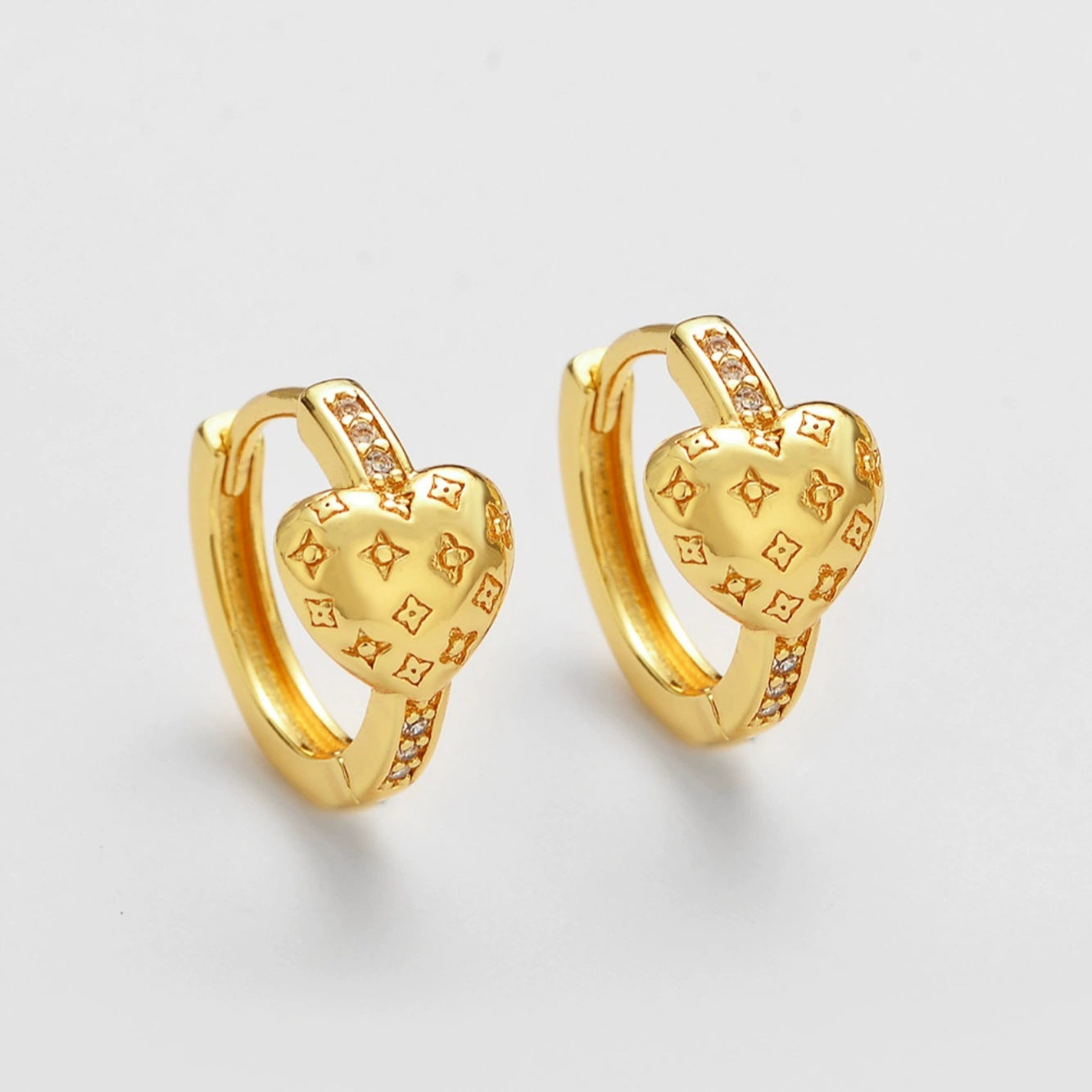 Heart Shape Stud Earrings For Women Featuring Copper Posts With Electroplated Gold And Zircon Inlay