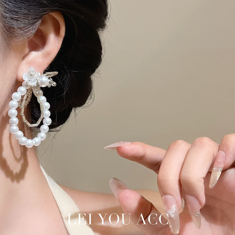 Flowers Earrings For Women Featuring Beading Craft In Zinc Alloy With Electroplated Finish And 925 Sterling Silver Ear Pins