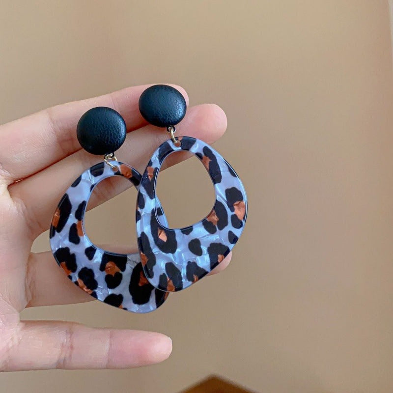 Leopard Print Earrings For Women In Coffer Color, Alloy Material Featuring Electroplated Craft And Retro Style
