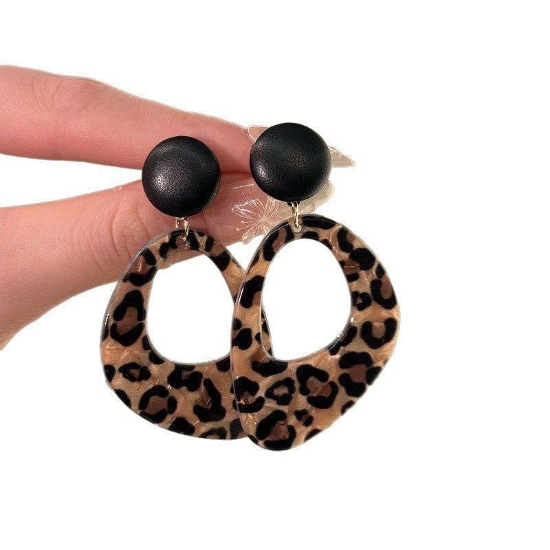 Leopard Print Earrings For Women In Coffer Color, Alloy Material Featuring Electroplated Craft And Retro Style