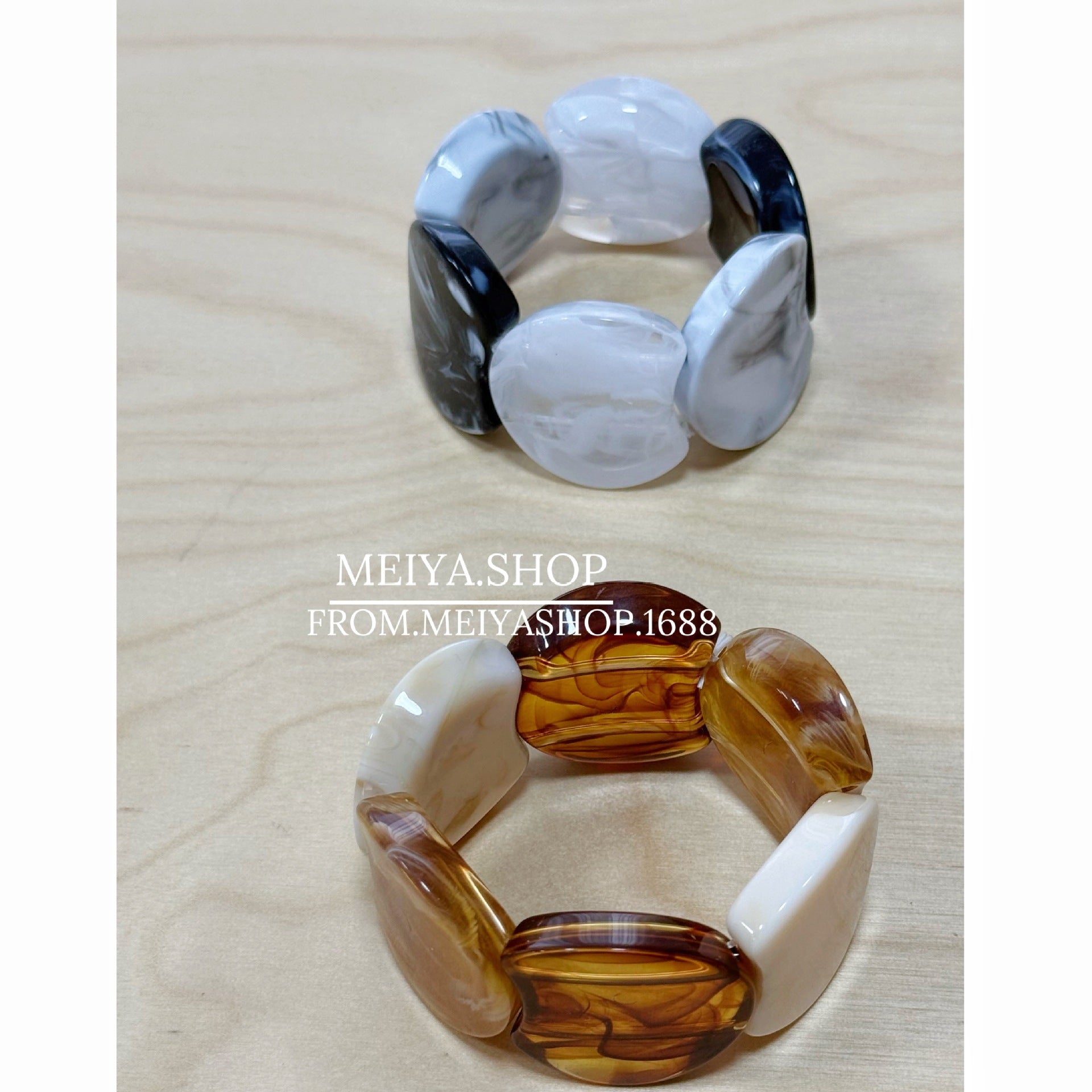 Exaggerated Geometric Resin Bangle Featuring Bold Design For Stylish Statement