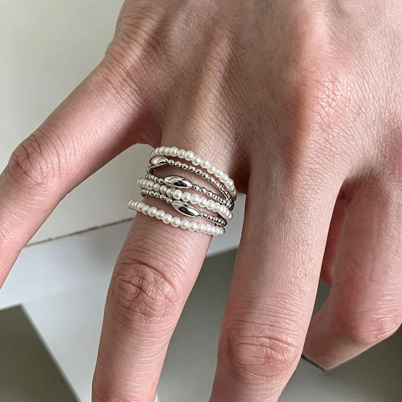 Exaggerated Alloy Rings For Women Featuring Beading Craft And Imitation Pearl Inlay