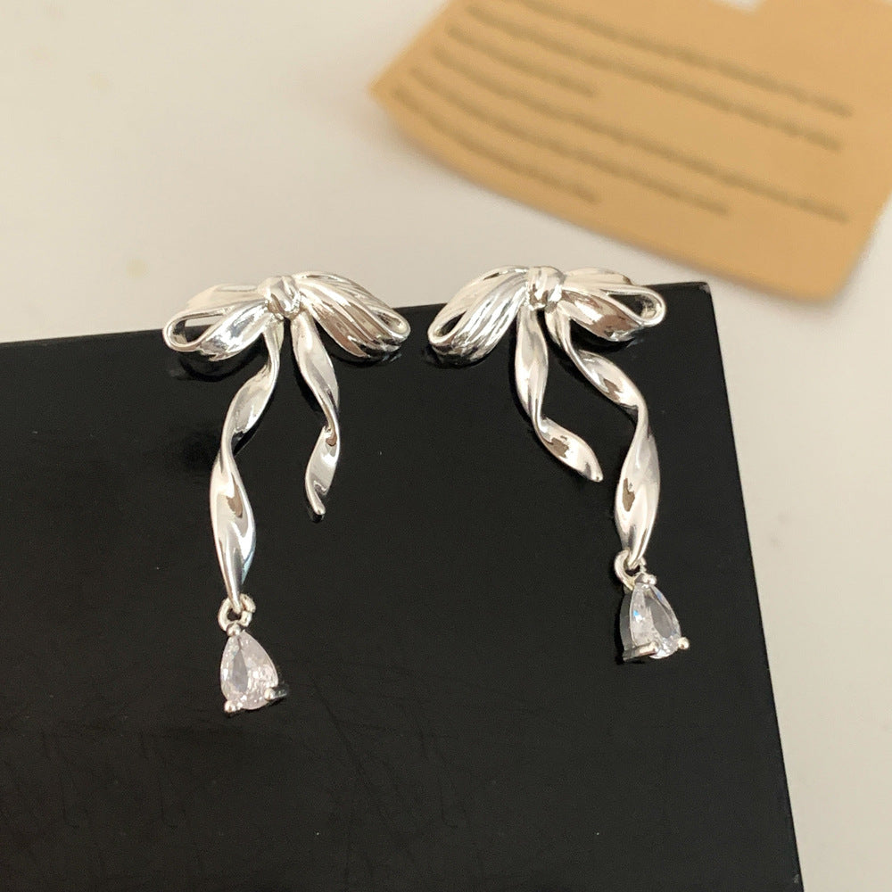 Luxurious Bow Tie Stud Earrings For Women Featuring Copper Ear Pins And Zircon Inlay