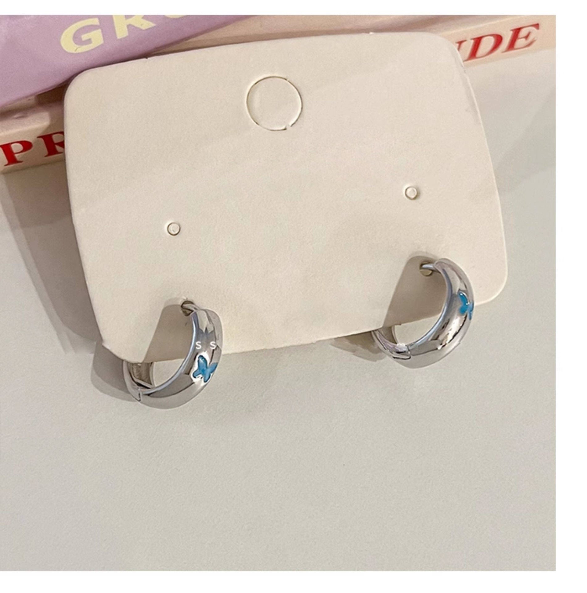 Butterfly Stud Earrings For Women In Simple Style Featuring Copper Electroplated Ear Pins