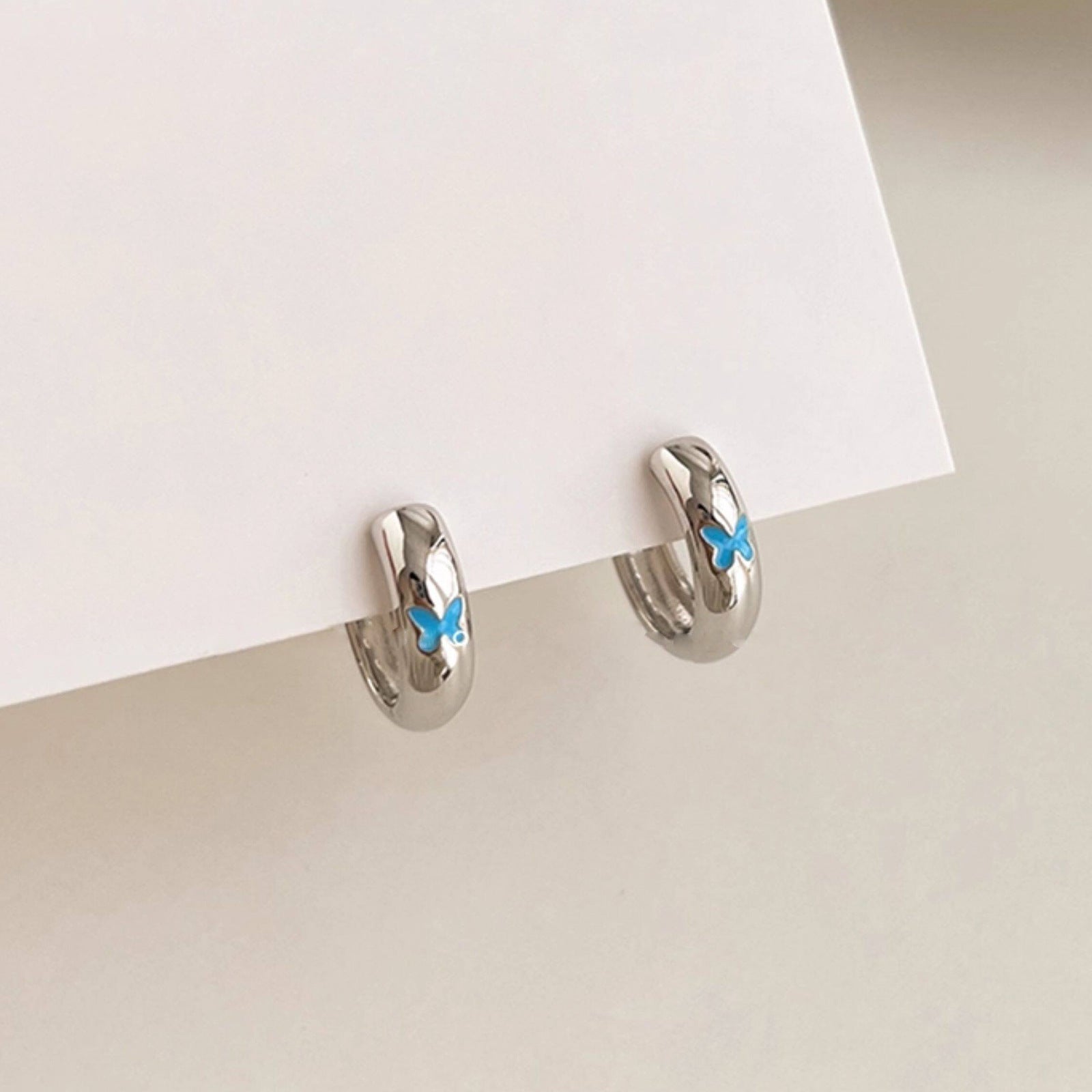 Butterfly Stud Earrings For Women In Simple Style Featuring Copper Electroplated Ear Pins
