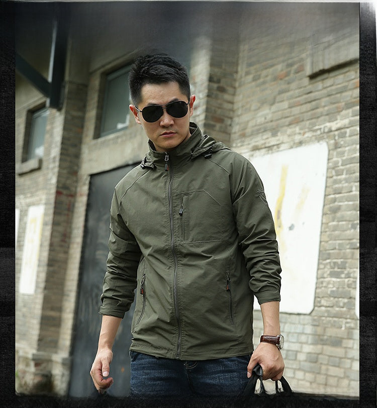 Men's Simple Style Outdoor Jacket With Zipper Placket In Solid Color, Made Of Durable Nylon Fabric