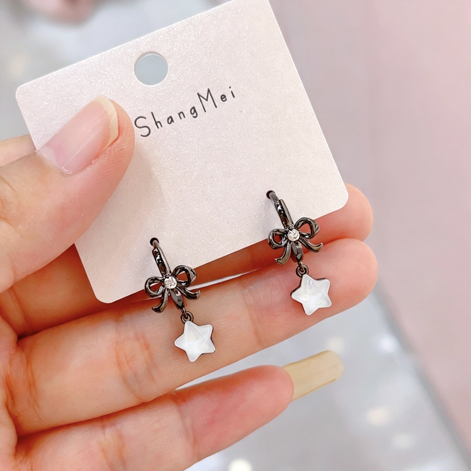 Bow Tie Clip Earrings For Women In Dyed Black Alloy With Copper Posts Featuring Cute Style