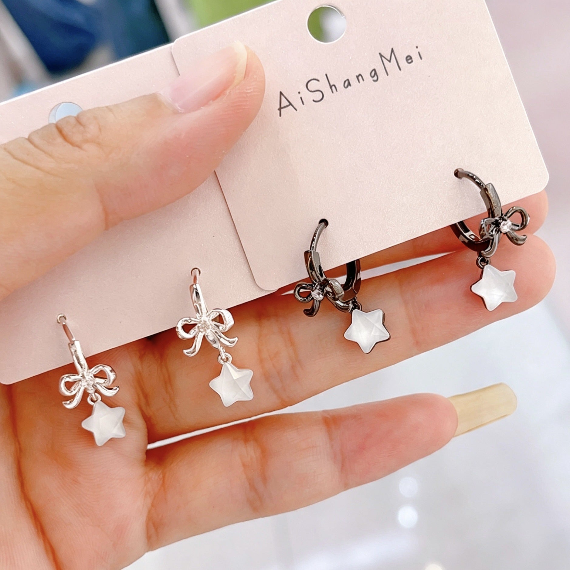 Bow Tie Clip Earrings For Women In Dyed Black Alloy With Copper Posts Featuring Cute Style