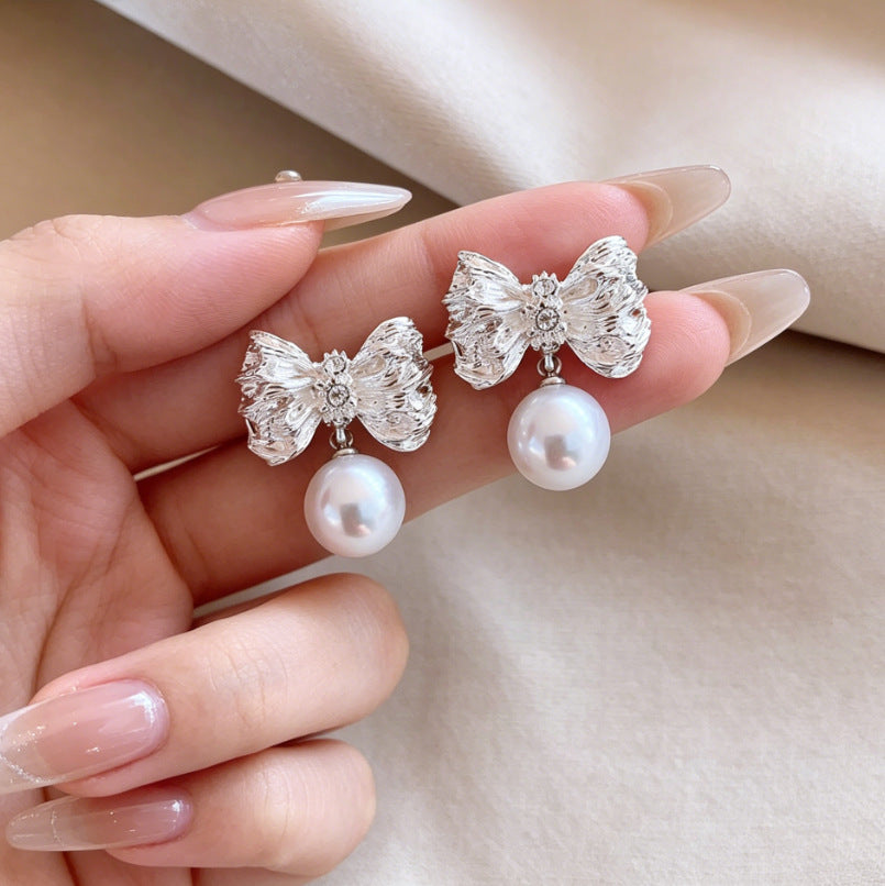Heart Shape Tassel Earrings For Women With Copper Studs, Electroplated Alloy And Artificial Pearl Inlay