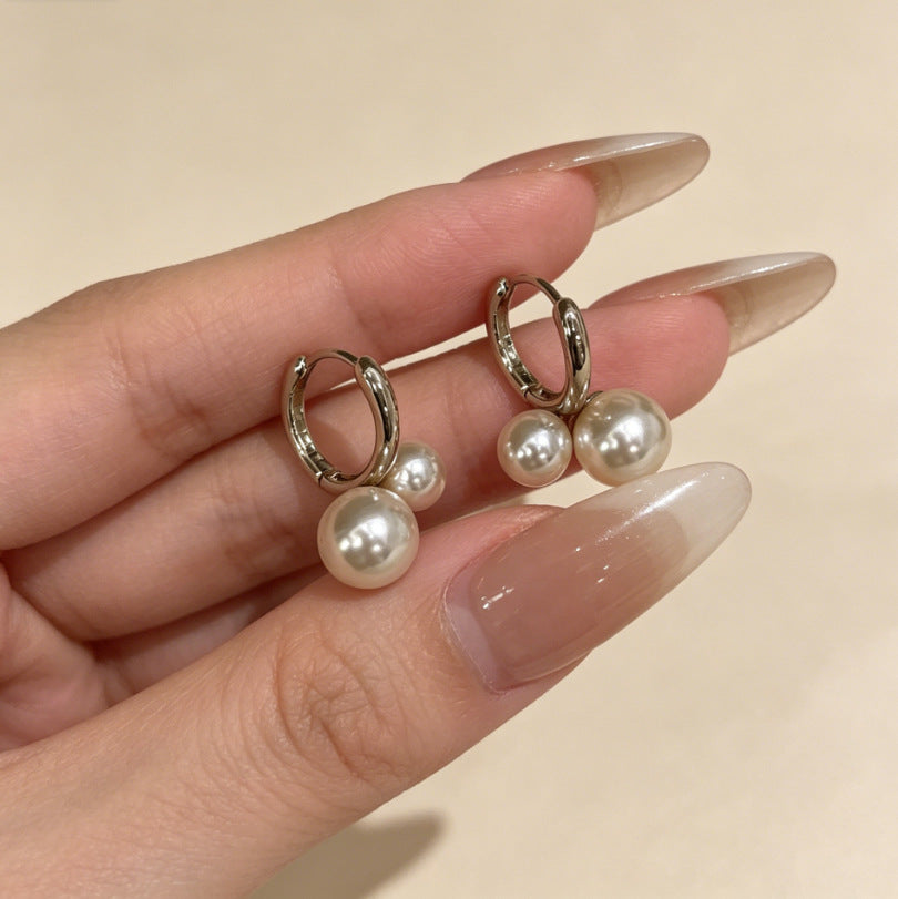 Heart Shape Tassel Earrings For Women With Copper Studs, Electroplated Alloy And Artificial Pearl Inlay