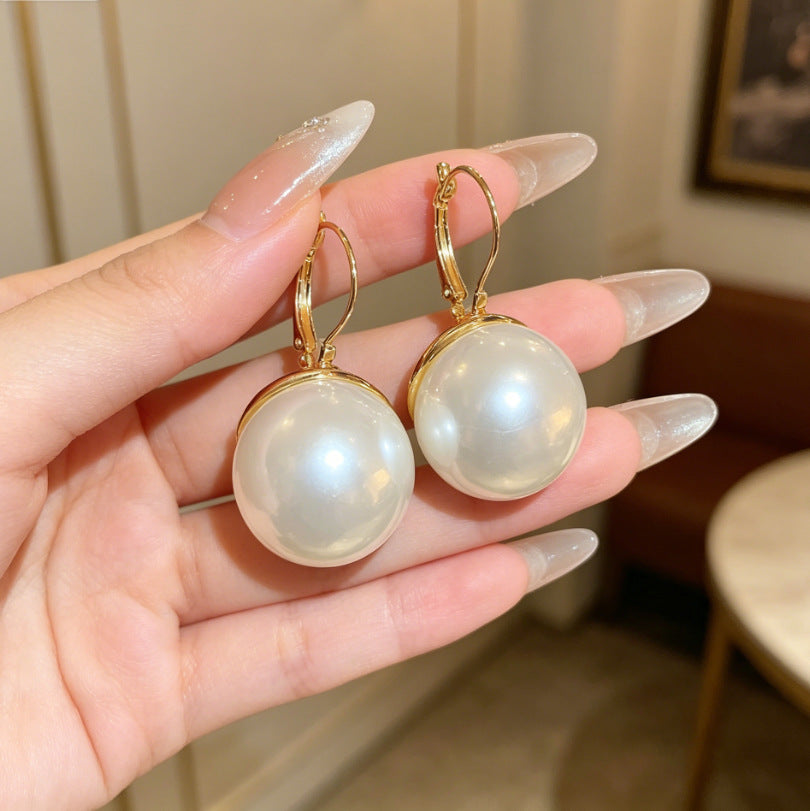 Heart Shape Tassel Earrings For Women With Copper Studs, Electroplated Alloy And Artificial Pearl Inlay