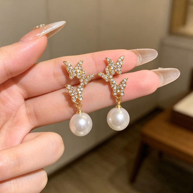 Heart Shape Tassel Earrings For Women With Copper Studs, Electroplated Alloy And Artificial Pearl Inlay