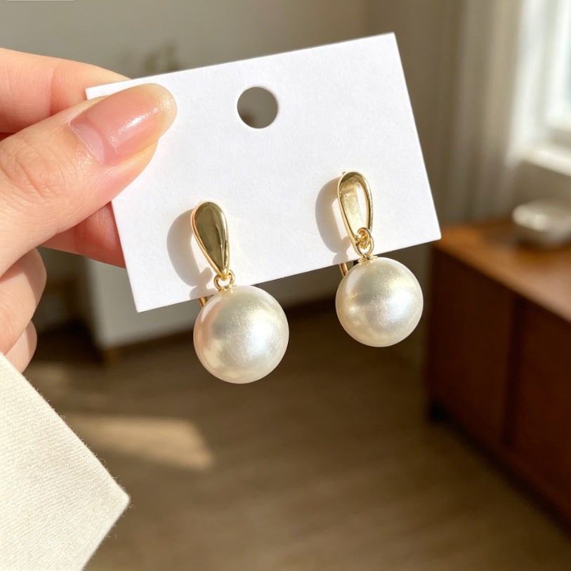 Heart Shape Tassel Earrings For Women With Copper Studs, Electroplated Alloy And Artificial Pearl Inlay