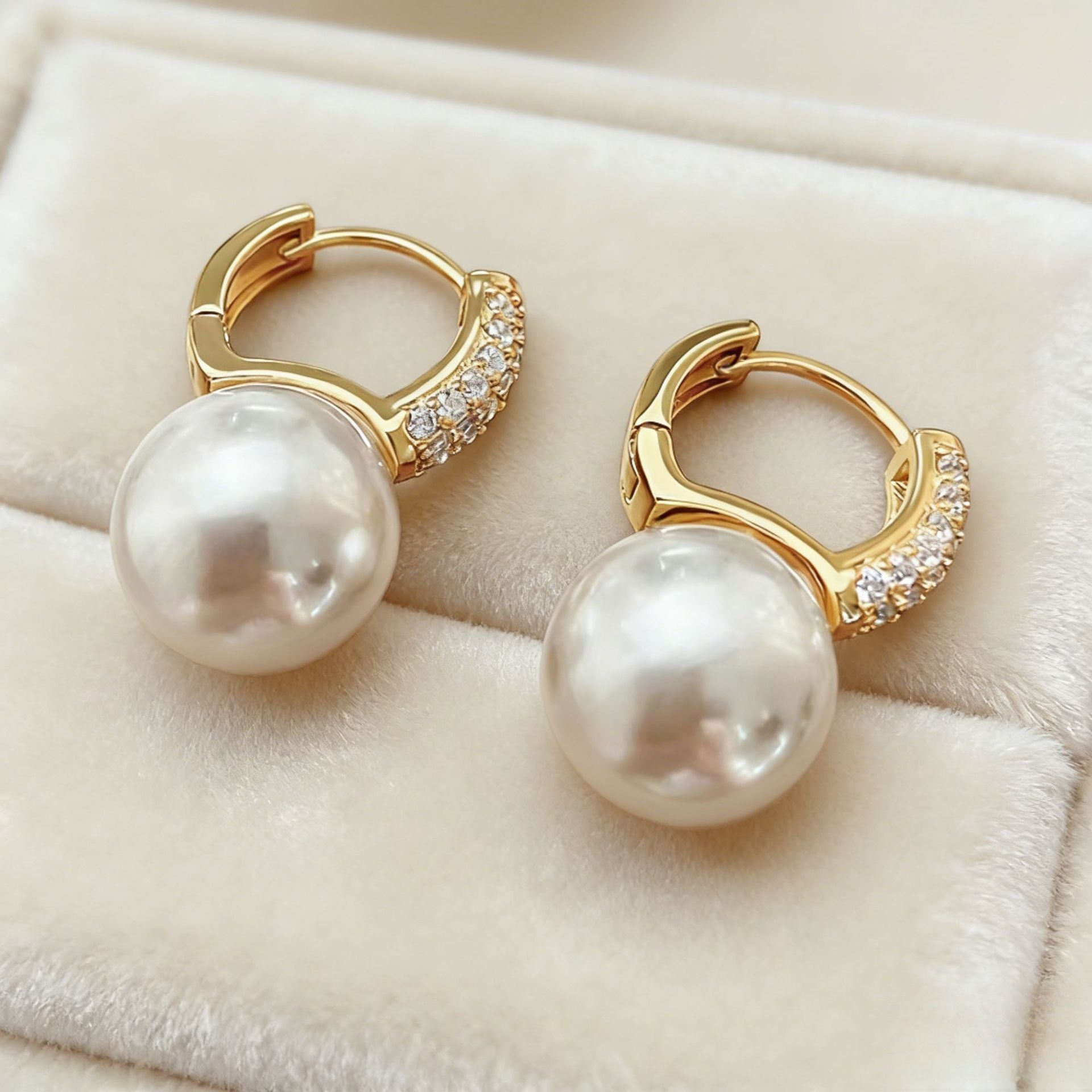 Heart Shape Tassel Earrings For Women With Copper Studs, Electroplated Alloy And Artificial Pearl Inlay