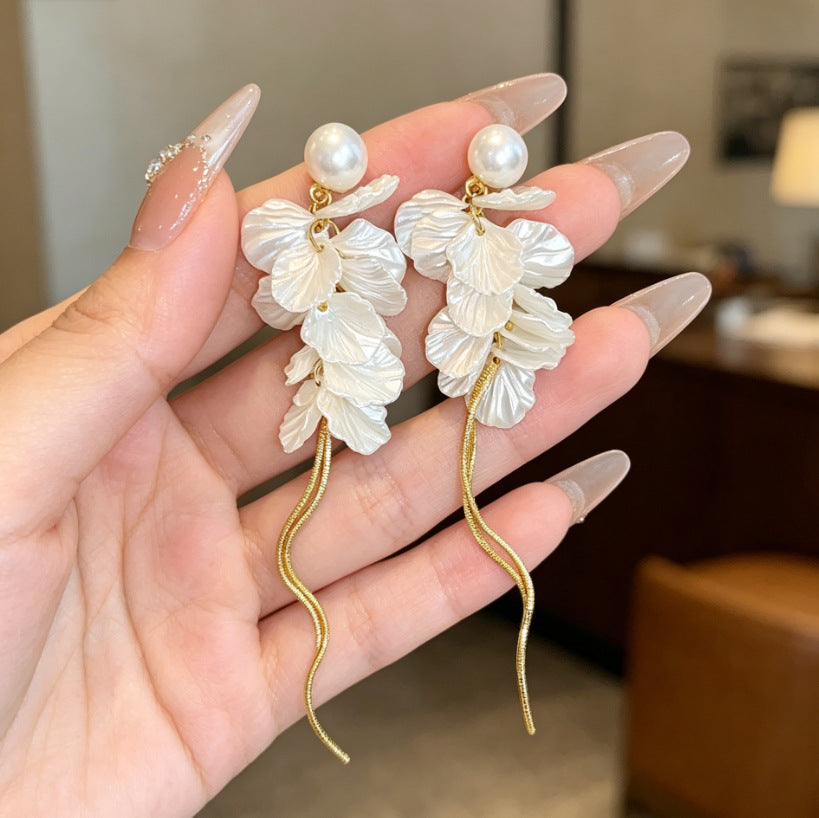 Heart Shape Tassel Earrings For Women With Copper Studs, Electroplated Alloy And Artificial Pearl Inlay