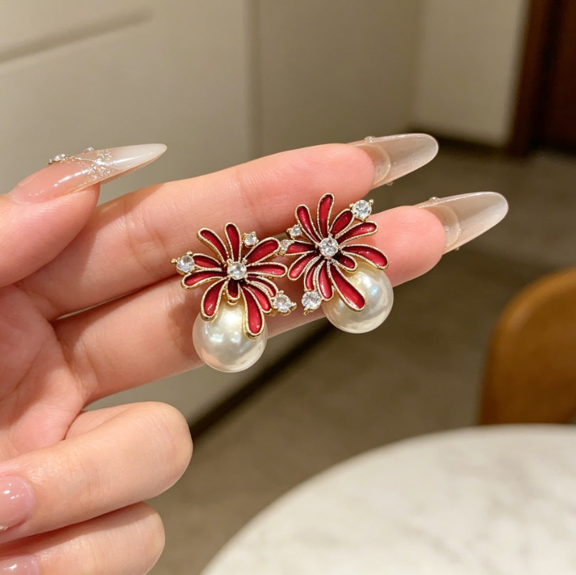 Heart Shape Tassel Earrings For Women With Copper Studs, Electroplated Alloy And Artificial Pearl Inlay