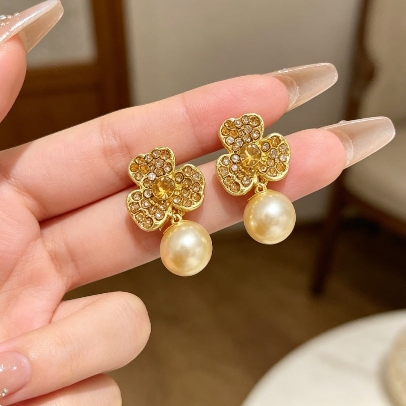 Heart Shape Tassel Earrings For Women With Copper Studs, Electroplated Alloy And Artificial Pearl Inlay