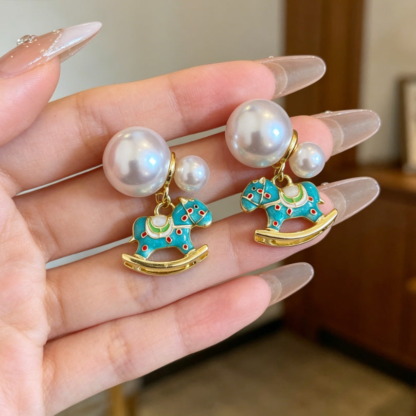 Heart Shape Tassel Earrings For Women With Copper Studs, Electroplated Alloy And Artificial Pearl Inlay