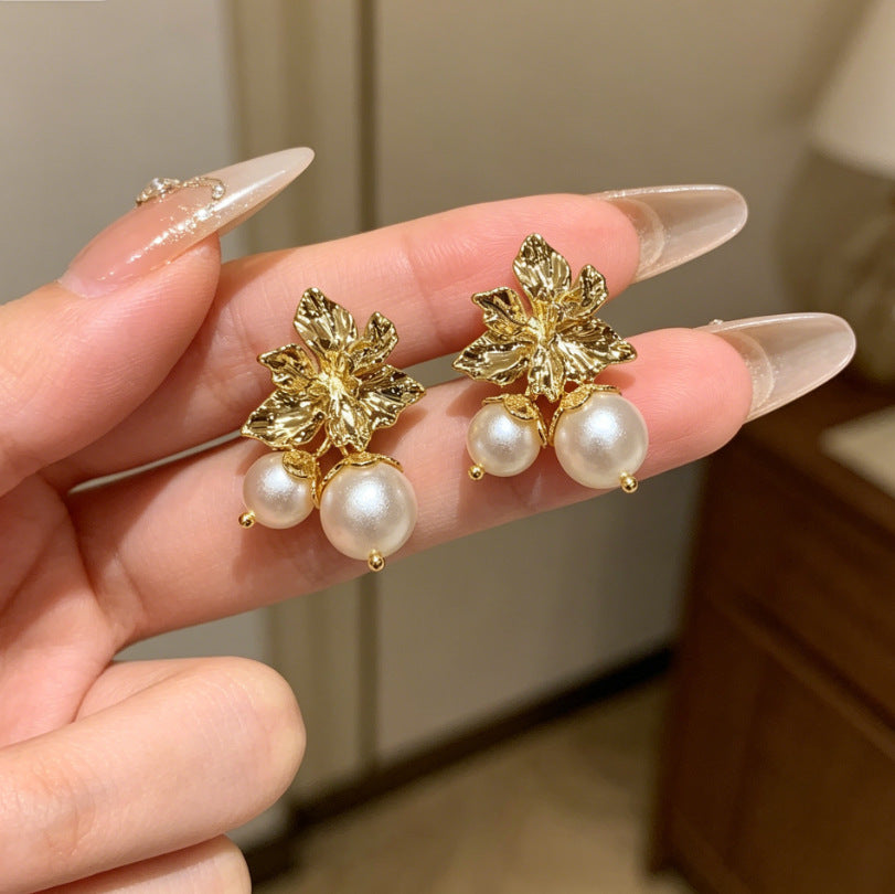 Heart Shape Tassel Earrings For Women With Copper Studs, Electroplated Alloy And Artificial Pearl Inlay