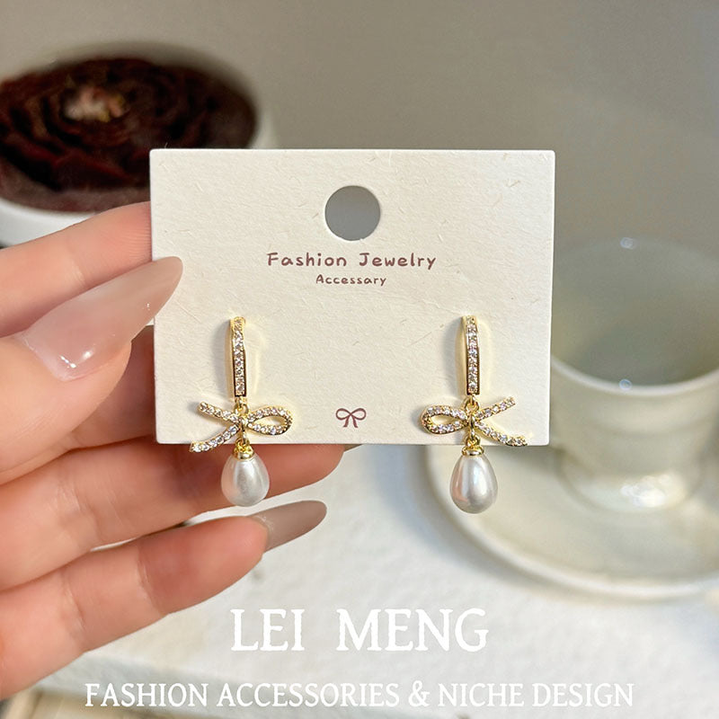 Gold Bow Tie Drop Earrings For Women With Copper Ear Pins And Artificial Pearl Inlay
