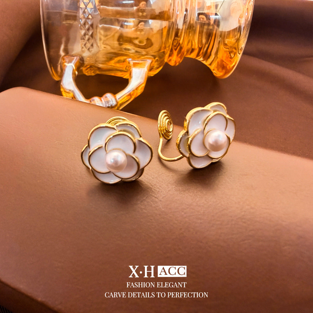 Elegant Heart Shape Clip Earrings For Women In Gold Alloy With Electroplated Finish And Artificial Pearl Inlay