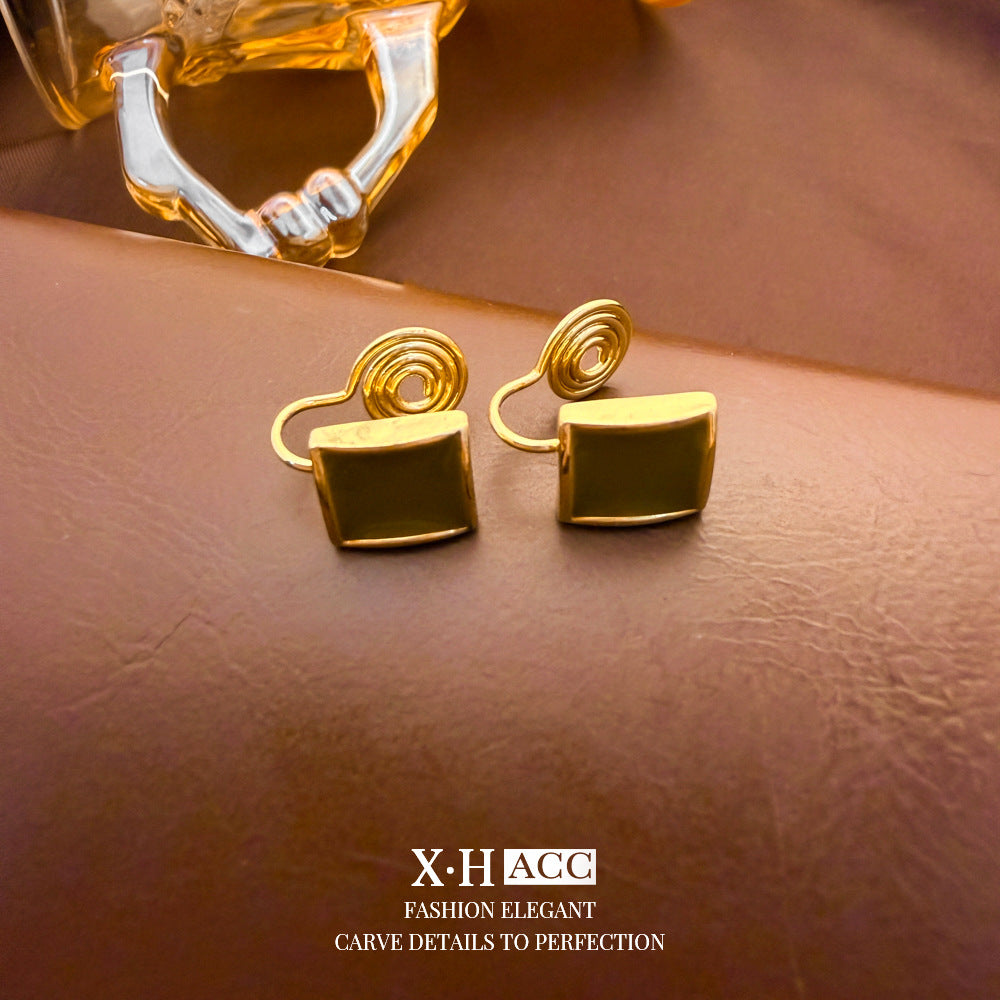 Elegant Heart Shape Clip Earrings For Women In Gold Alloy With Electroplated Finish And Artificial Pearl Inlay