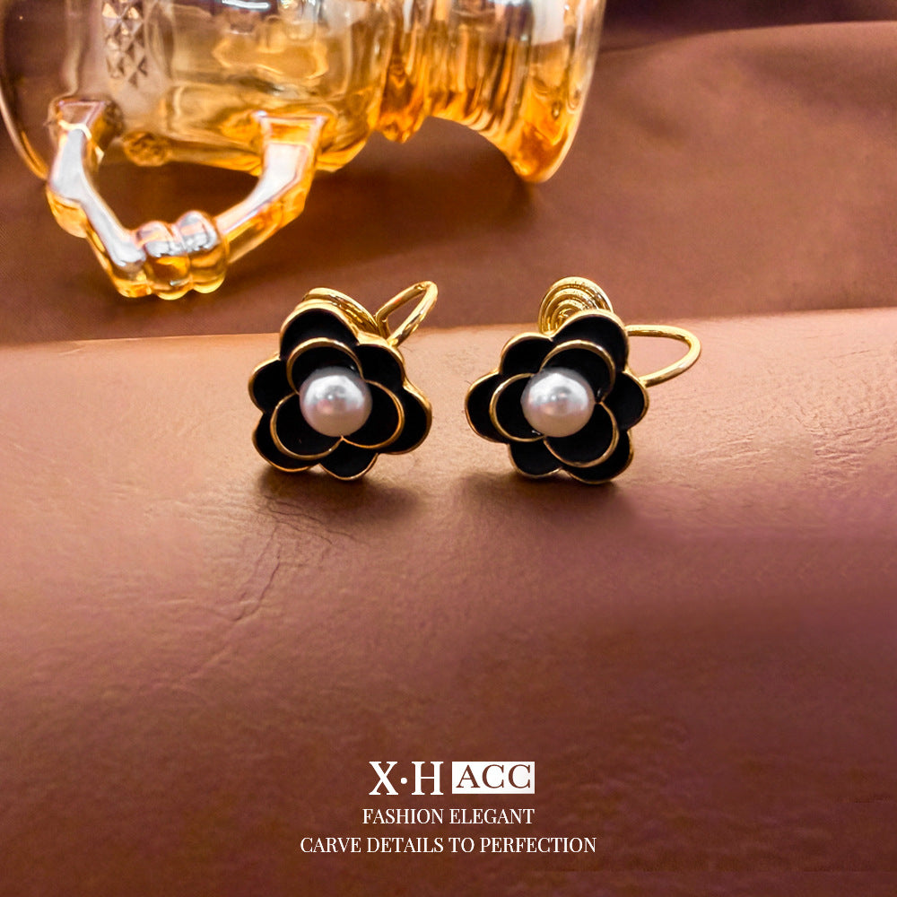 Elegant Heart Shape Clip Earrings For Women In Gold Alloy With Electroplated Finish And Artificial Pearl Inlay