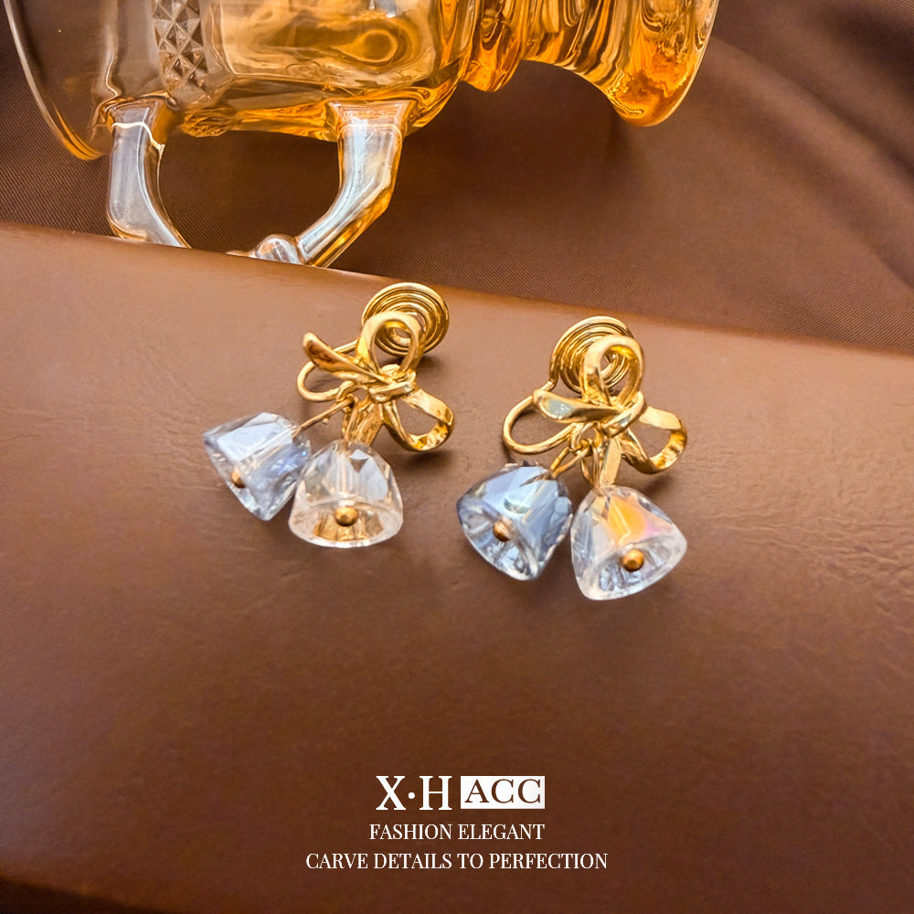Elegant Heart Shape Clip Earrings For Women In Gold Alloy With Electroplated Finish And Artificial Pearl Inlay