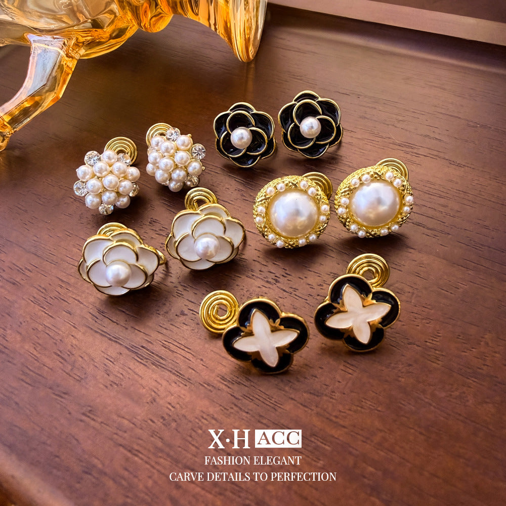 Elegant Heart Shape Clip Earrings For Women In Gold Alloy With Electroplated Finish And Artificial Pearl Inlay