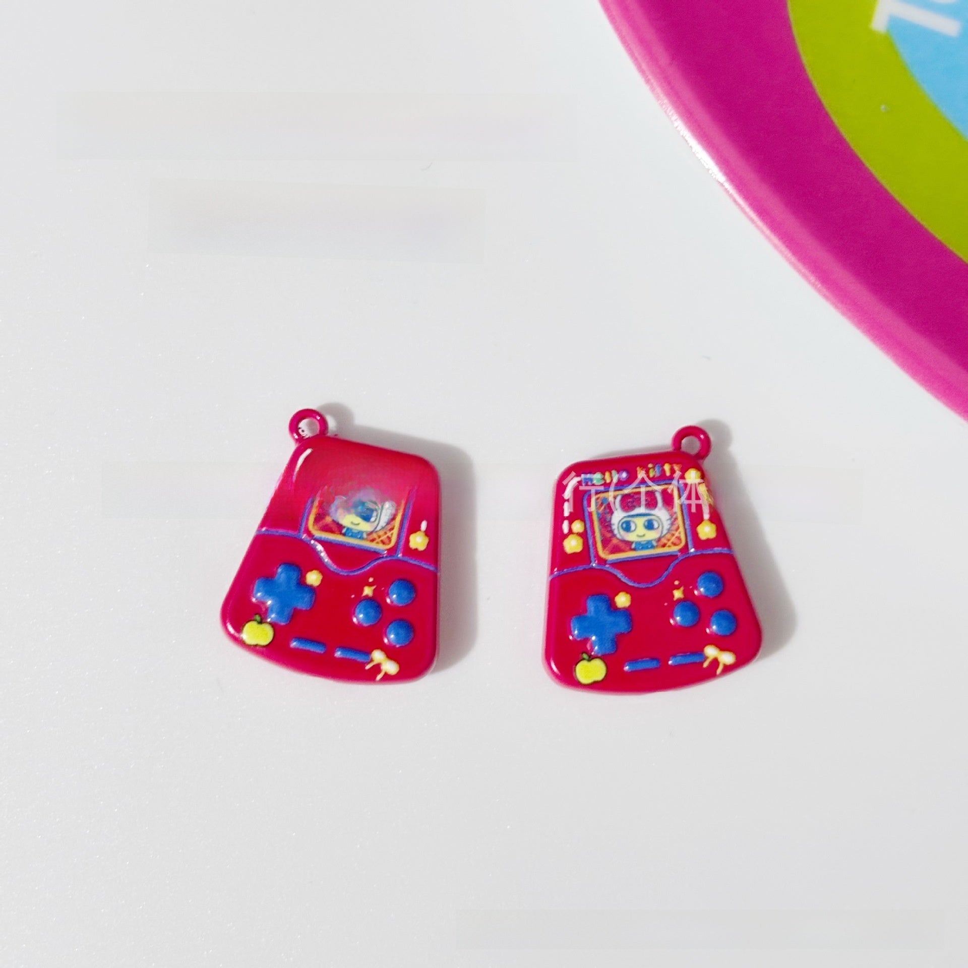 Game Console Pendant Made Of Zinc With Stoving Varnish, Featuring Sweet Style In Natural Pink Jewelry Accessories