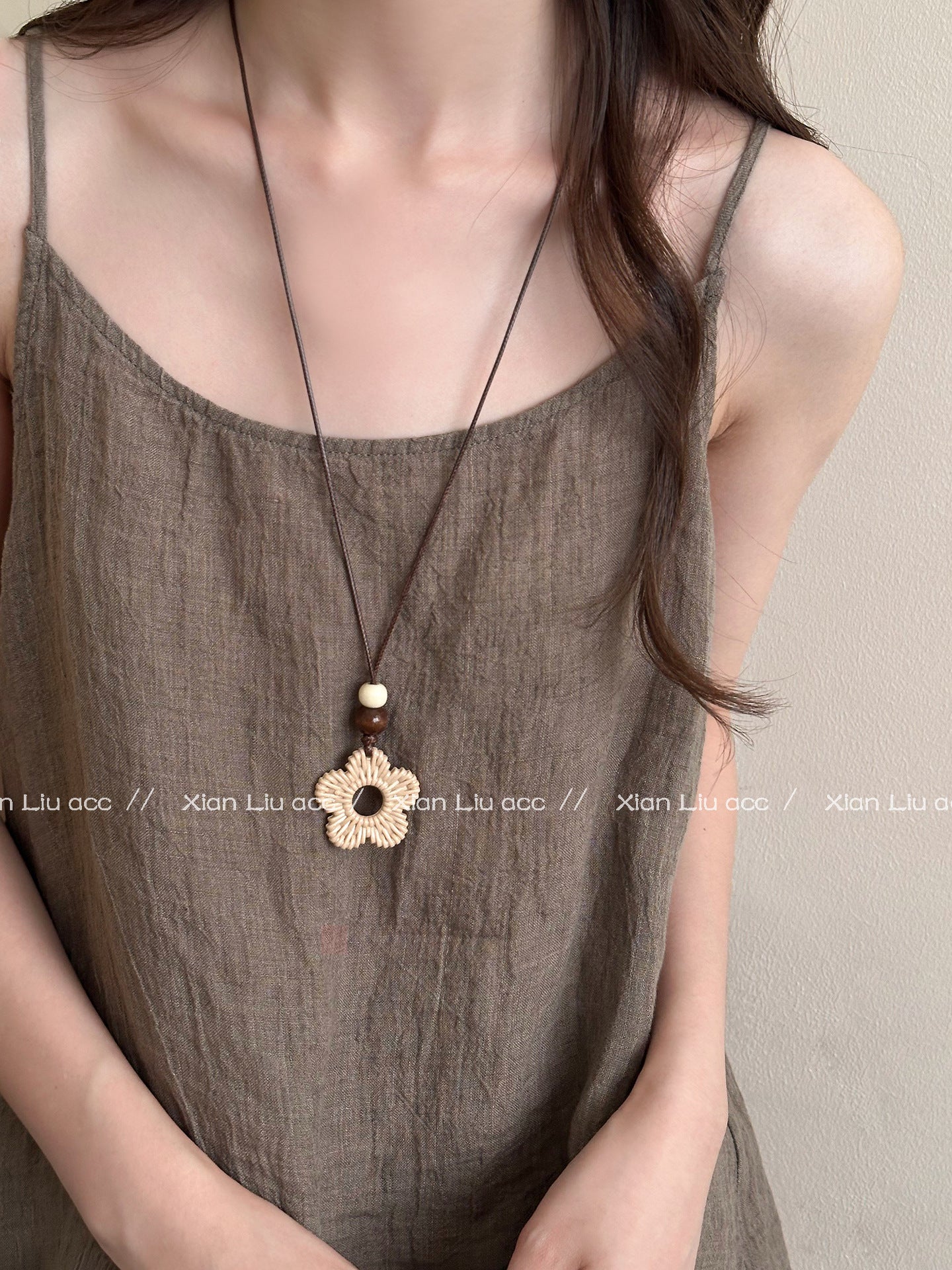 Bohemian Flowers Pendant Necklace For Women In Mixed Materials, Perfect For Daily Wear