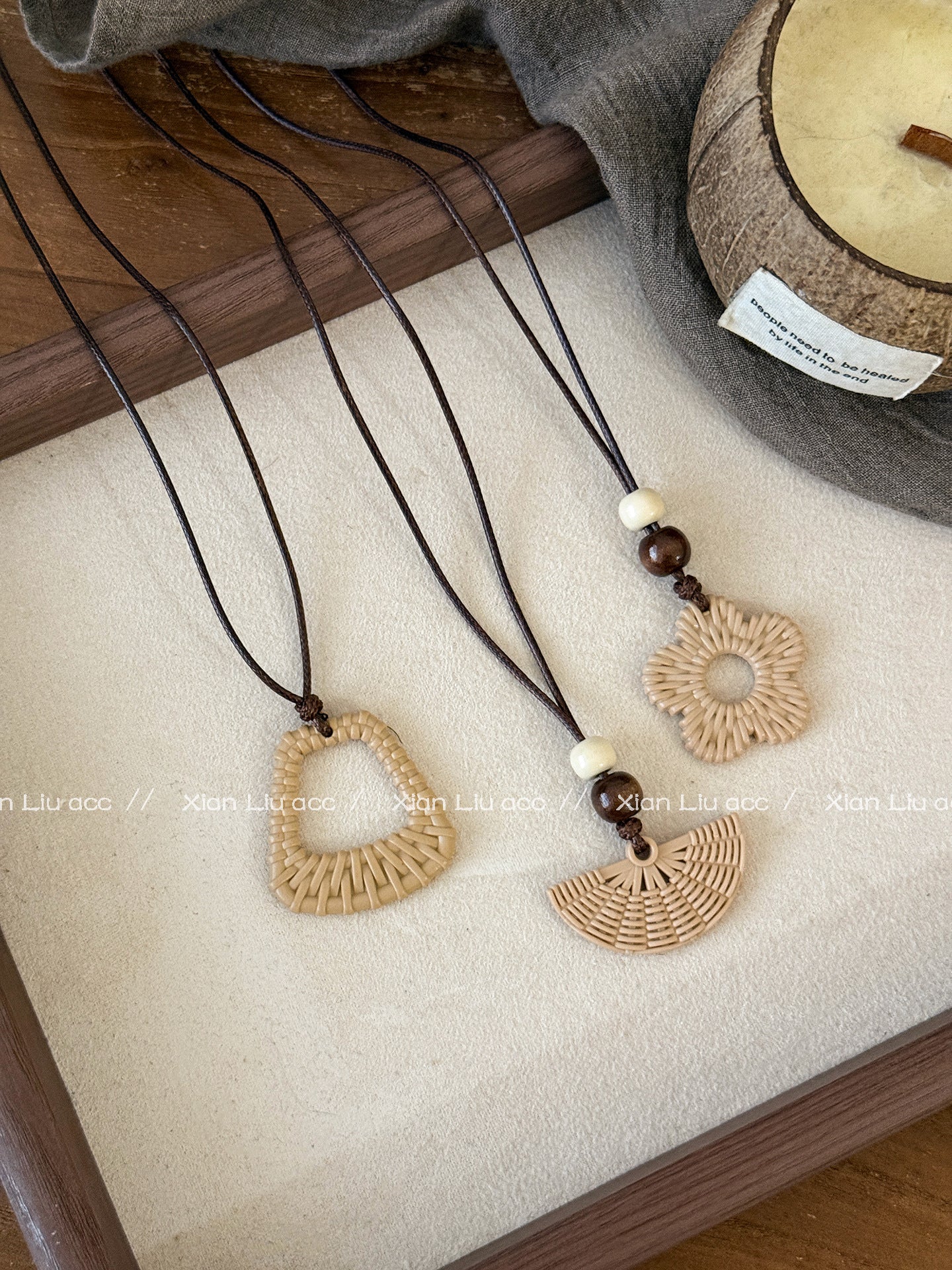 Bohemian Flowers Pendant Necklace For Women In Mixed Materials, Perfect For Daily Wear