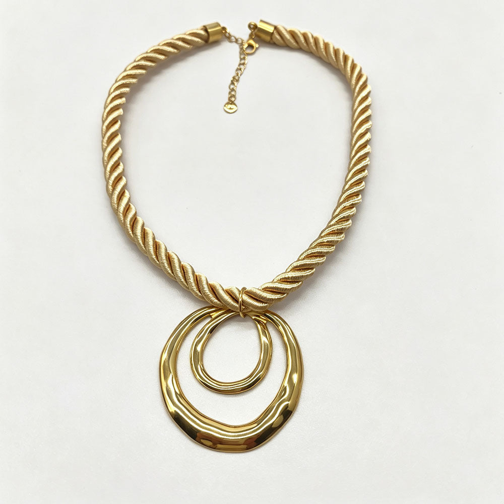 Double Ring Braid Necklace For Women With 304 Stainless Steel Pendant And Rope Chain