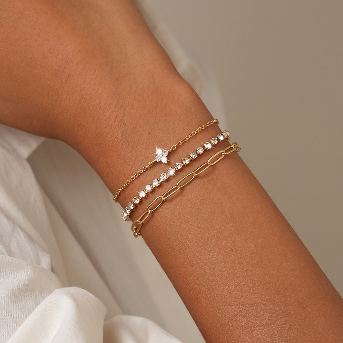 Geometric Hypoallergenic Copper Bracelets For Women With KC Golden Plated Finish And Cubic Zirconia Inlay Featuring Cuban Link Chain