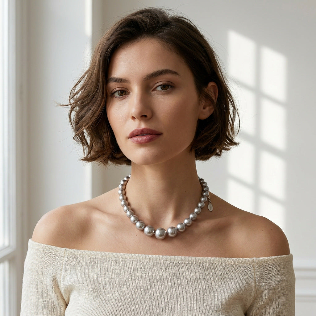 Handmade Ombre Pearl Necklace For Women Featuring Shell Pendant On Beaded Chain