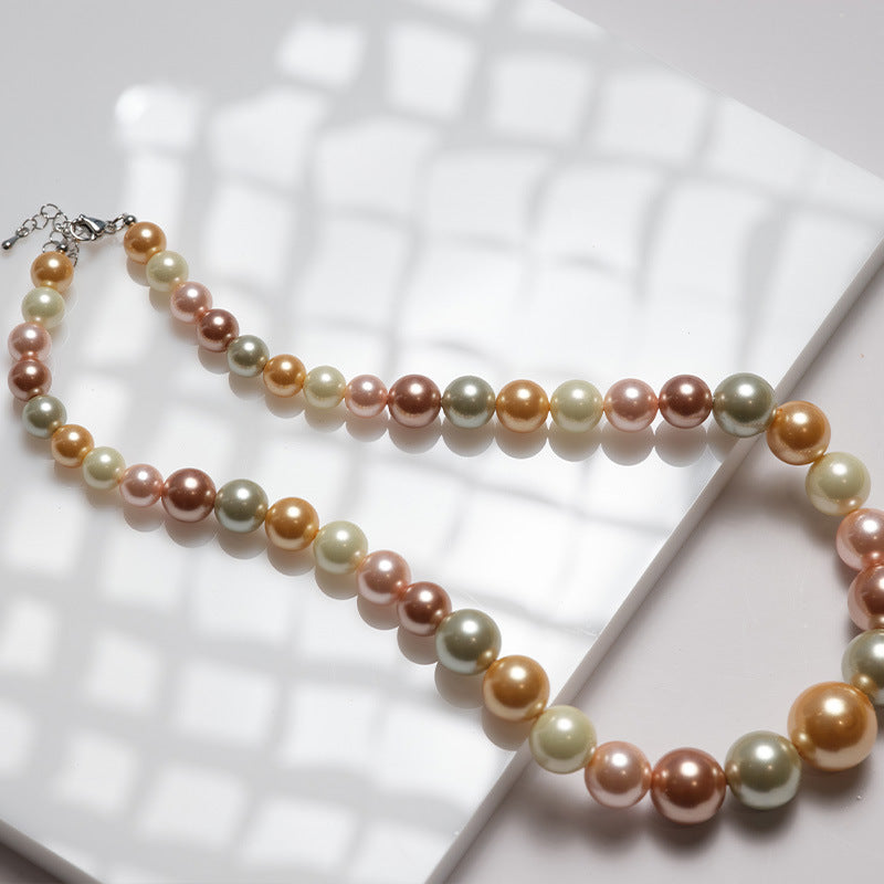 Handmade Ombre Pearl Necklace For Women Featuring Shell Pendant On Beaded Chain