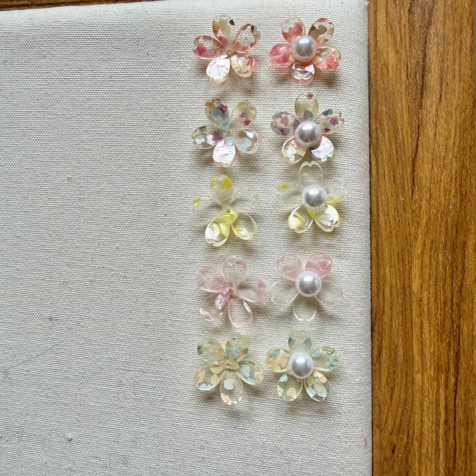 Electroplated Resin Flowers With Sequins In Chinoiserie Style Jewelry Accessories, Available In Colour