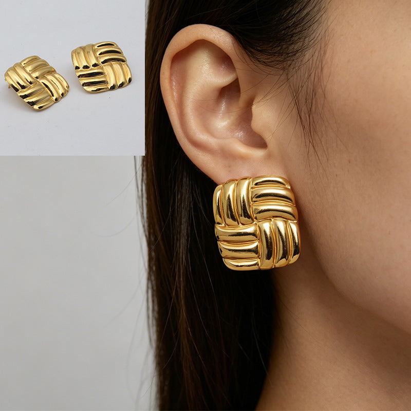 Geometric Sweet Stud Earrings For Women In 304 Stainless Steel With Electroplated Gold And Titanium Steel Posts