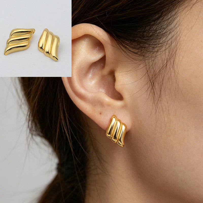 Geometric Sweet Stud Earrings For Women In 304 Stainless Steel With Electroplated Gold And Titanium Steel Posts