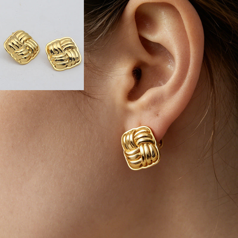 Geometric Sweet Stud Earrings For Women In 304 Stainless Steel With Electroplated Gold And Titanium Steel Posts