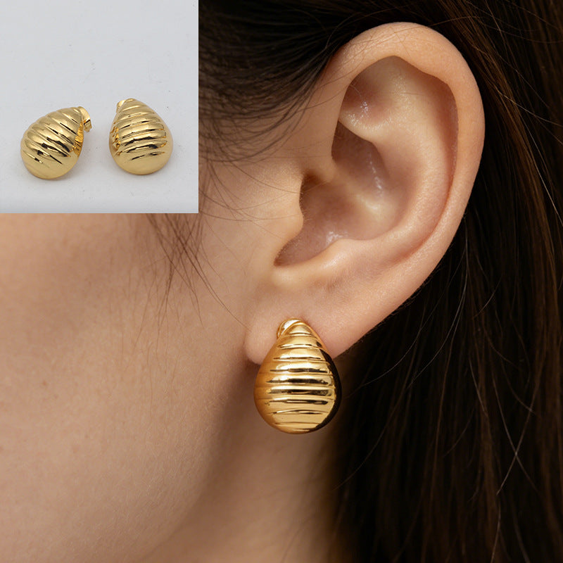 Geometric Sweet Stud Earrings For Women In 304 Stainless Steel With Electroplated Gold And Titanium Steel Posts
