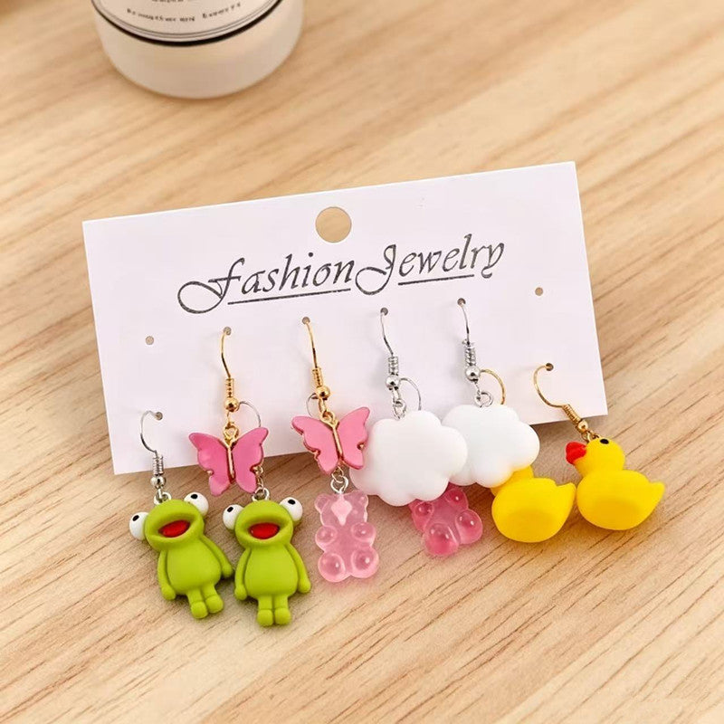 Geometric Stud Earrings For Women In Gold Featuring Zinc Alloy Ear Pins With Simple Style