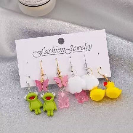 Geometric Stud Earrings For Women In Gold Featuring Zinc Alloy Ear Pins With Simple Style