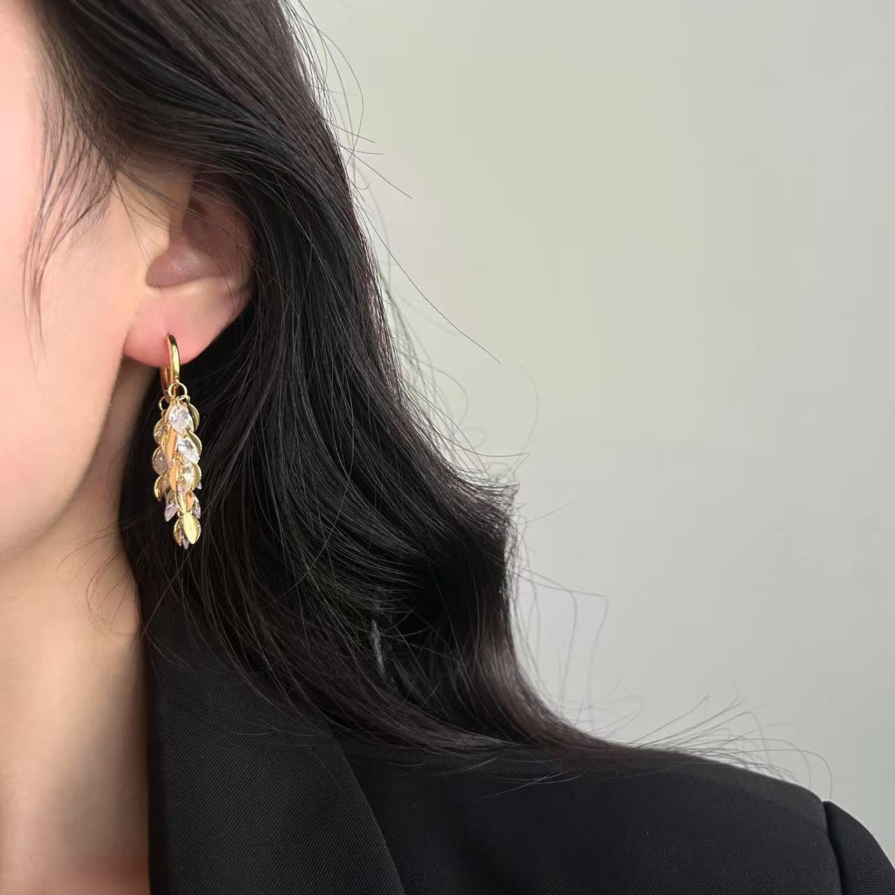 Gothic Feather Tassel Drop Earrings For Women In Dyed Black Copper With Zircon Inlay