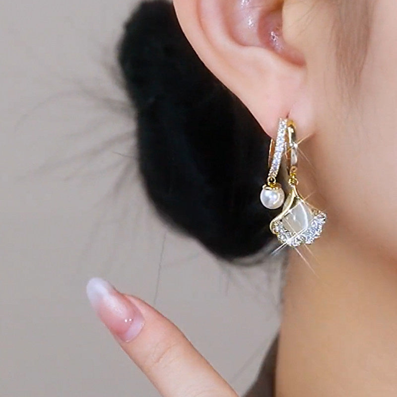 Ginkgo Leaf Earrings For Women In Retro Style, Real Gold Plated With Copper Ear Pins