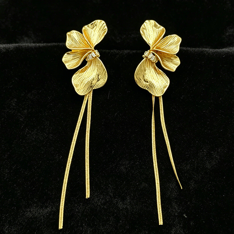Exaggerated Flowers Tassel Earrings For Women In Gold Zinc Alloy With Zircon Inlay, Drop Earrings