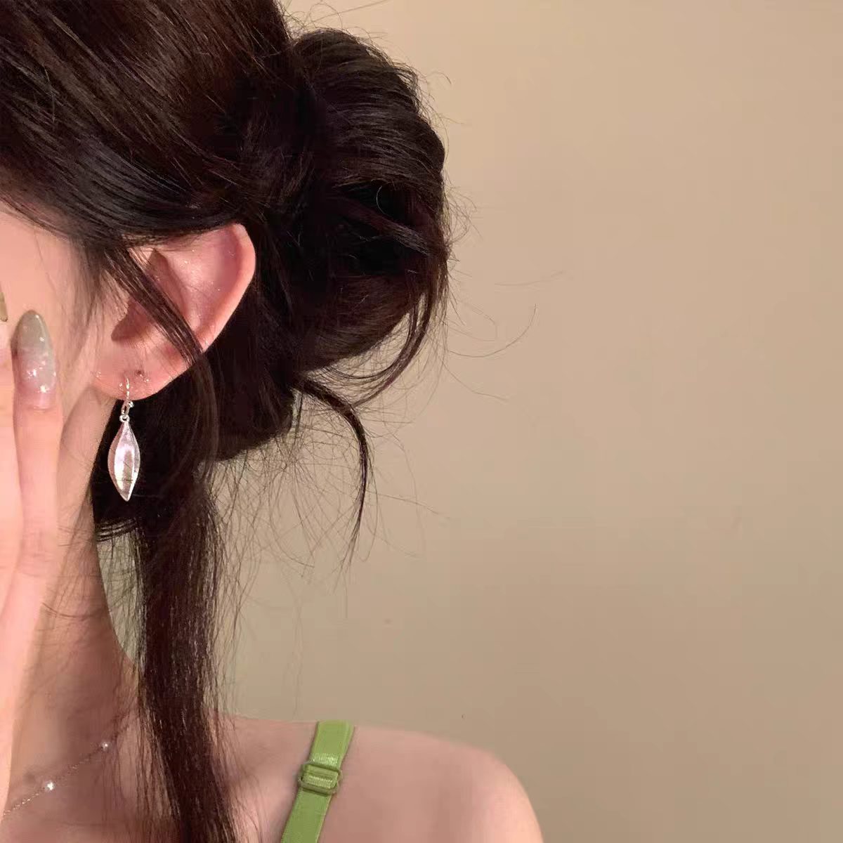 Leaf Earrings For Women Featuring 925 Sterling Silver Ear Pins In Simple Style With Silver Alloy Design