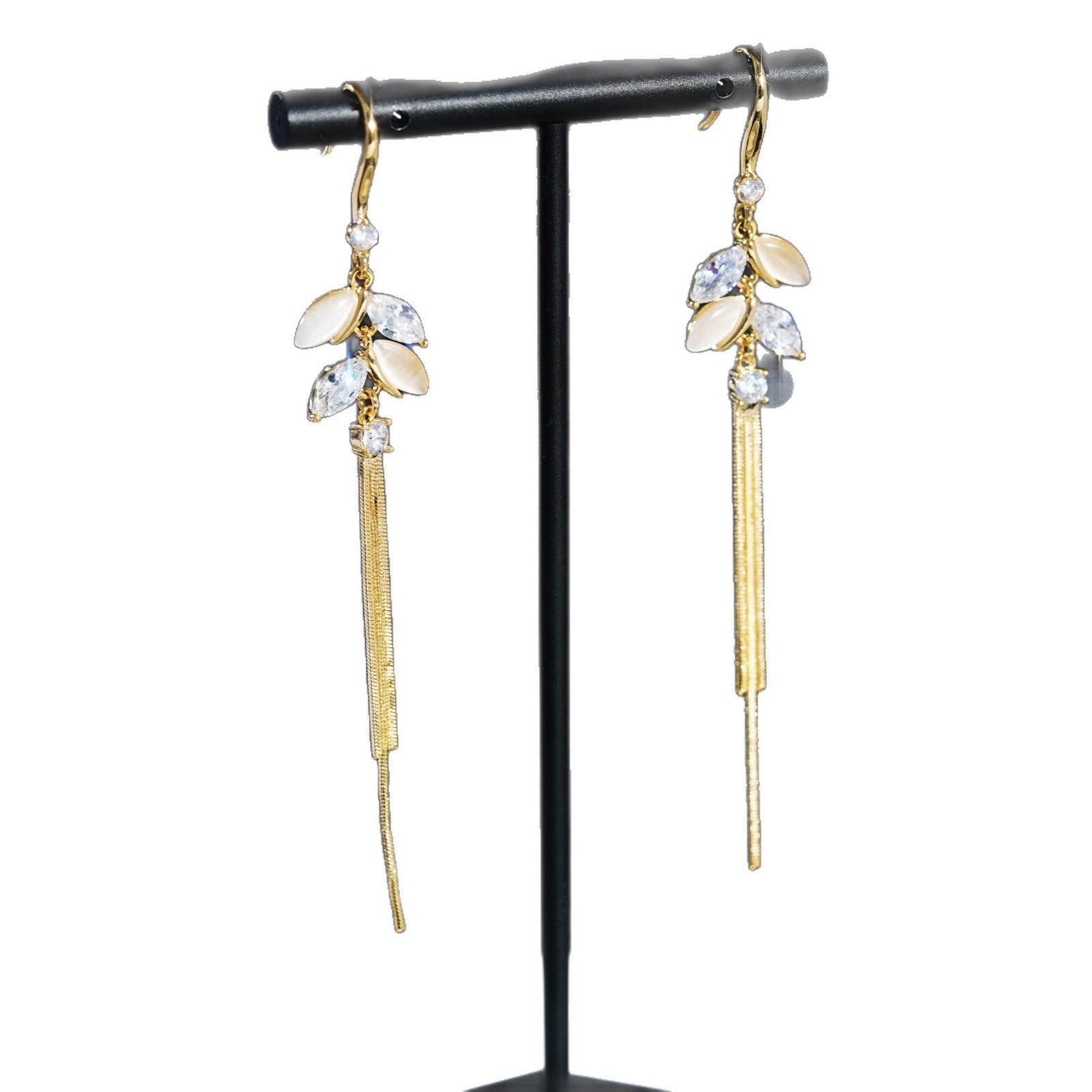 Grain Tassel Earrings For Women With Alloy Craft And Copper Ear Pins, Featuring Zircon Inlay Material