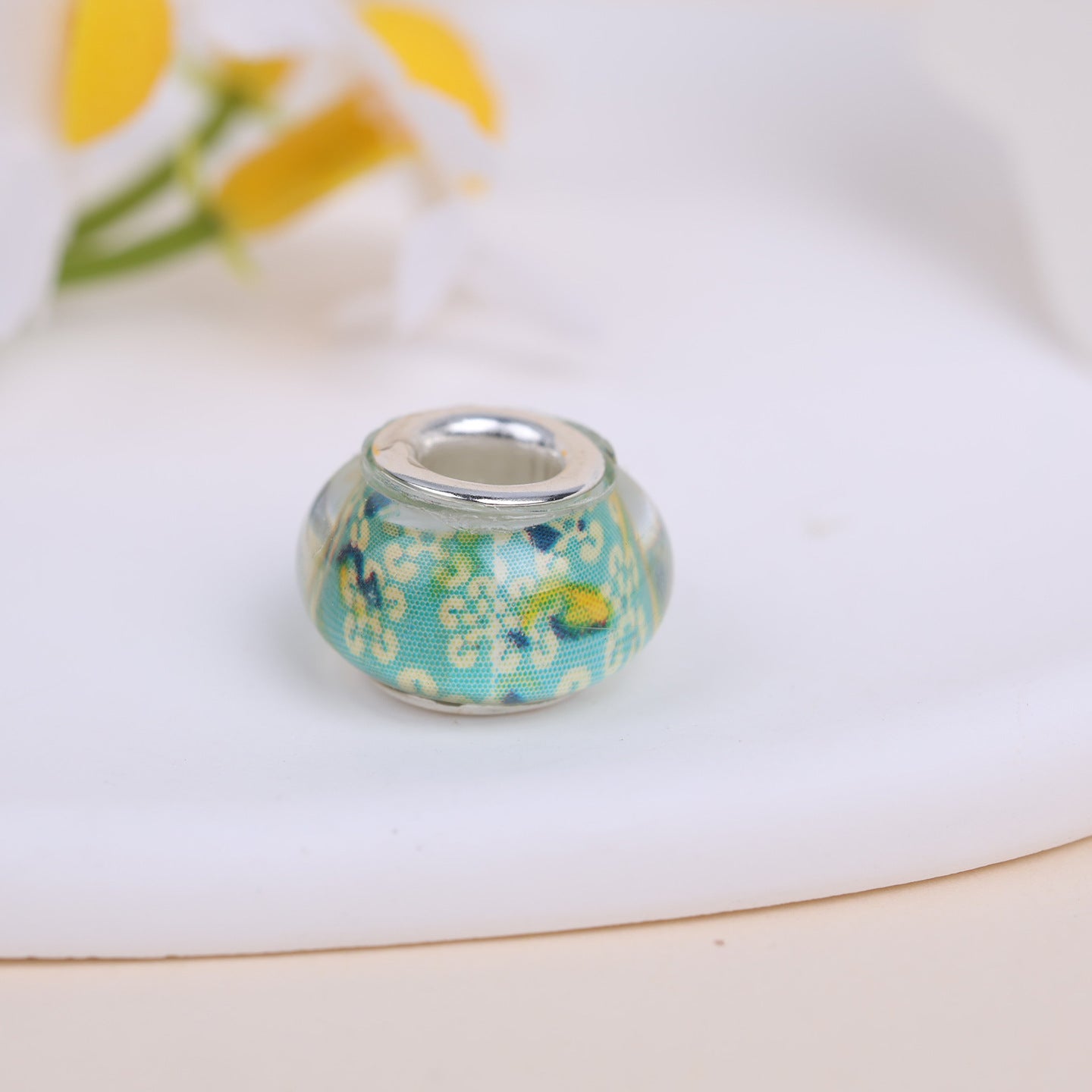 Maya Resin Beads With Epoxy Inlay, Jewelry Accessories In Commute Style, Available In Colour