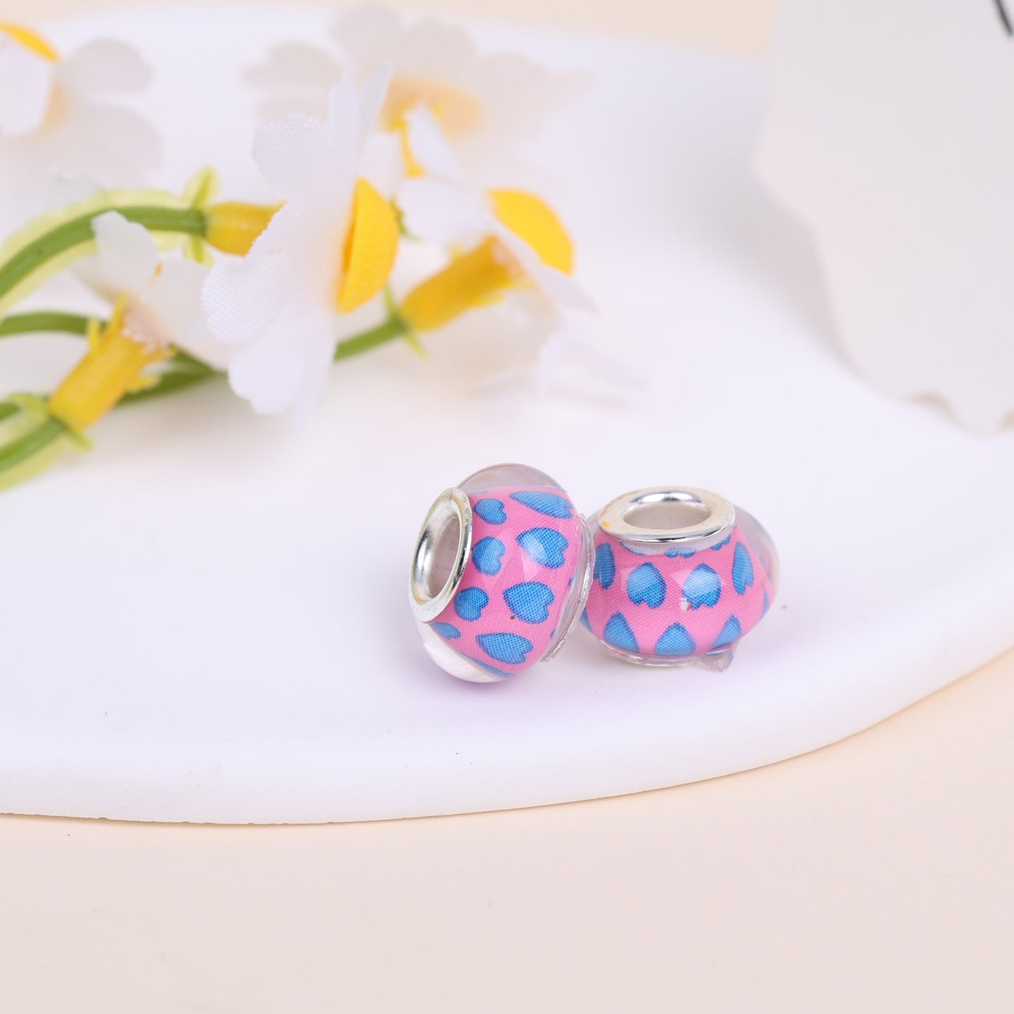 Maya Resin Beads With Epoxy Inlay, Jewelry Accessories In Commute Style, Available In Colour